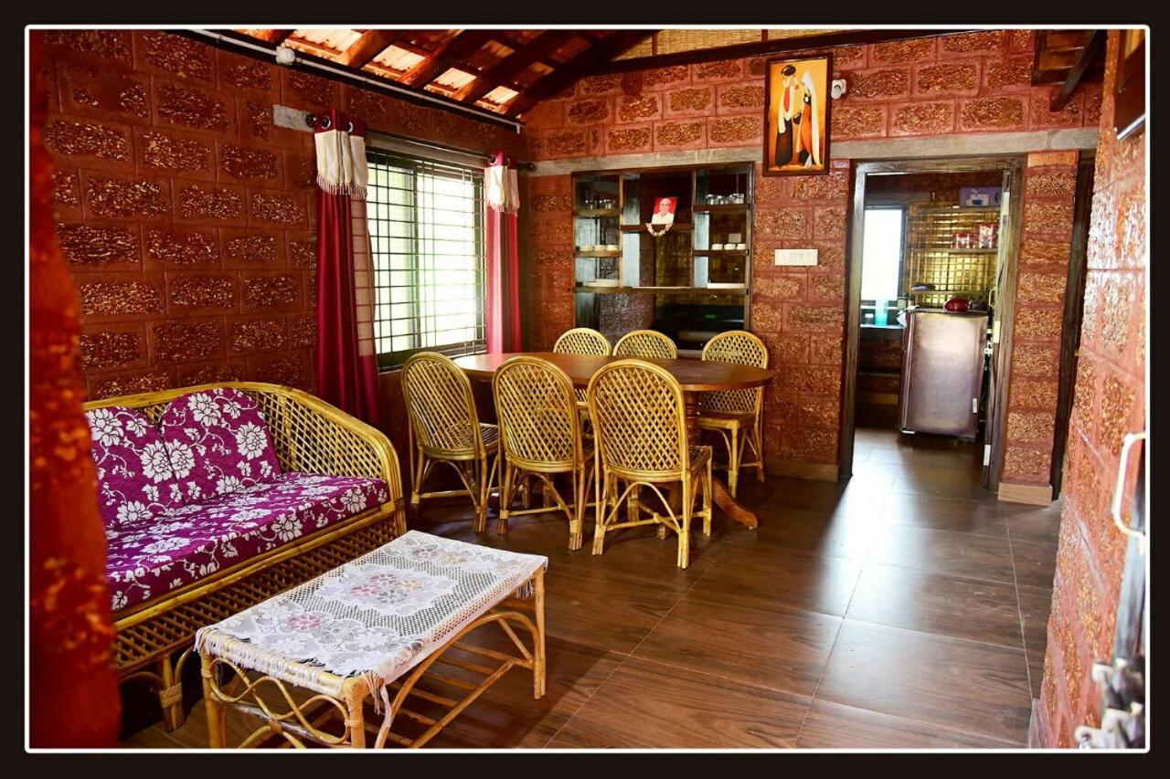 Villa Tiny Waves Udupi Esterno foto