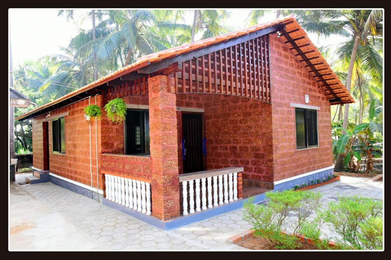 Villa Tiny Waves Udupi Esterno foto